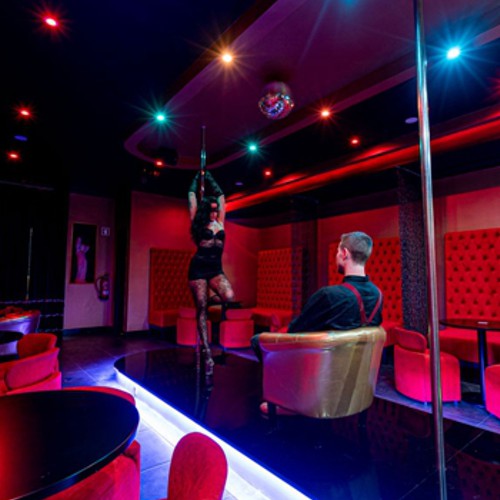 On Stage or Private Shows On Stage or Private Shows